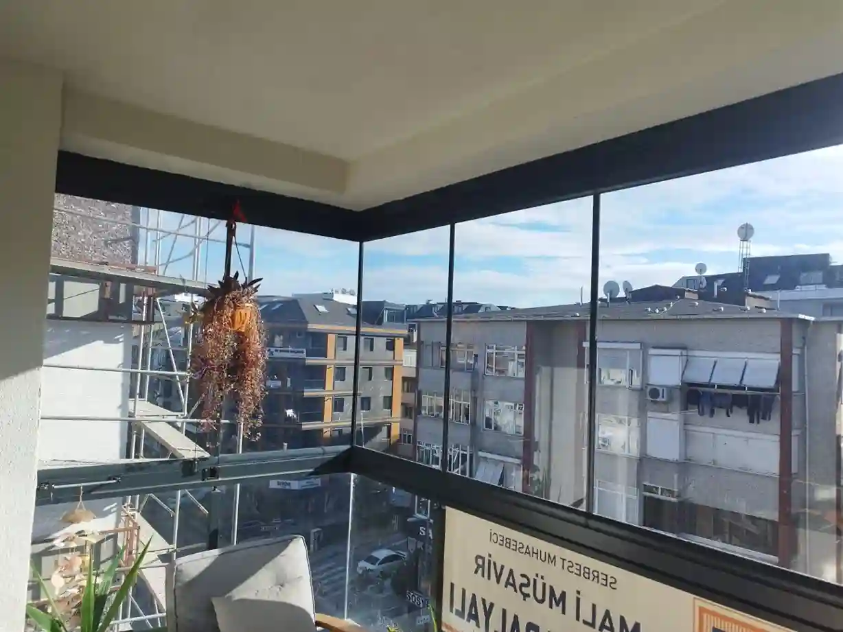 Güngören sürme cam balkon